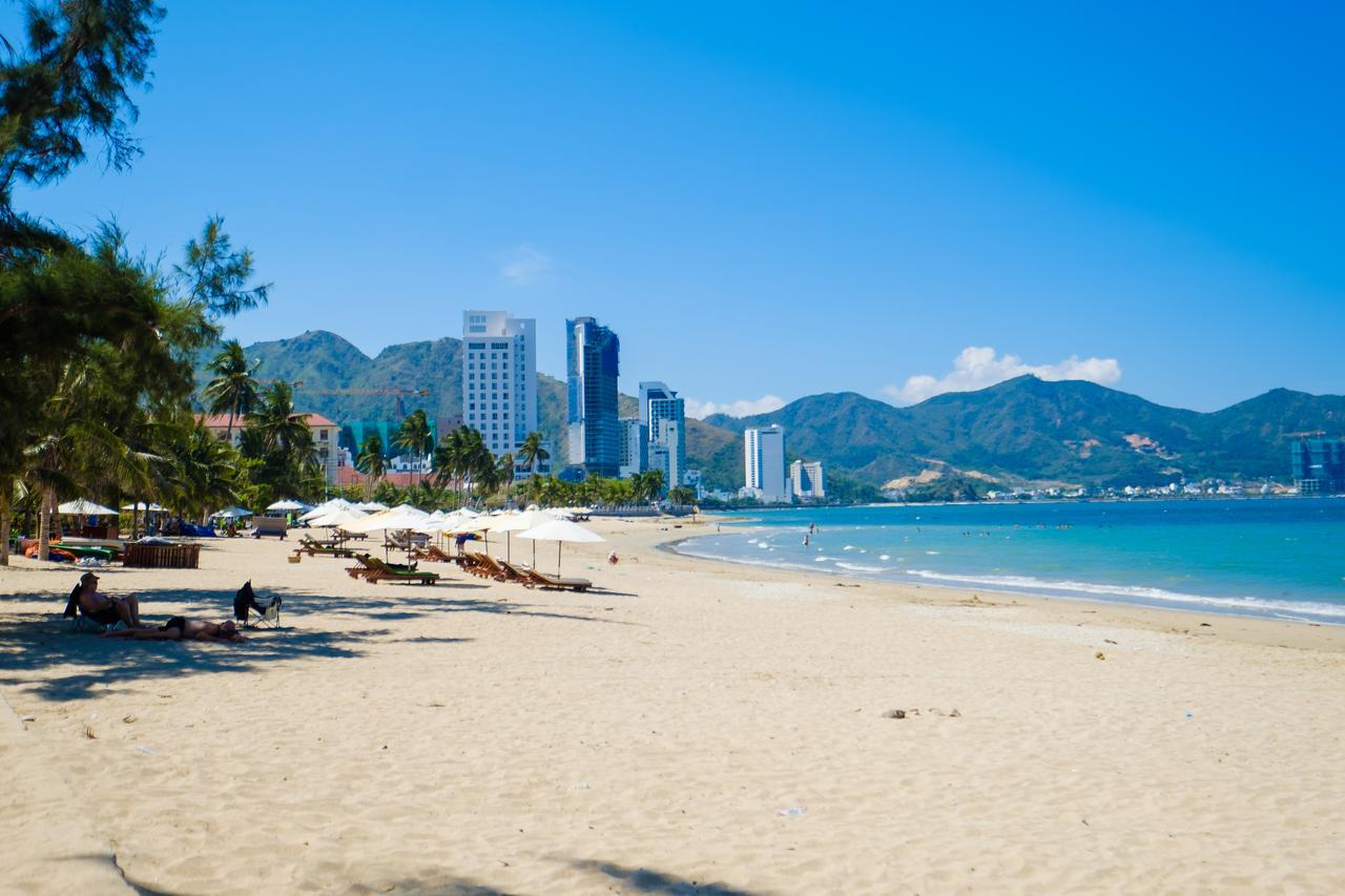 Sunrise Hon Chong Ocean View Apartment Nha Trang Luaran gambar